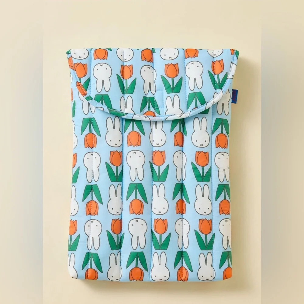 BAGGU Puffy 16" Retro Recycled Laptop Sleeve NWT - Tulip Miffy - UO Exclusive - Picture 1 of 6